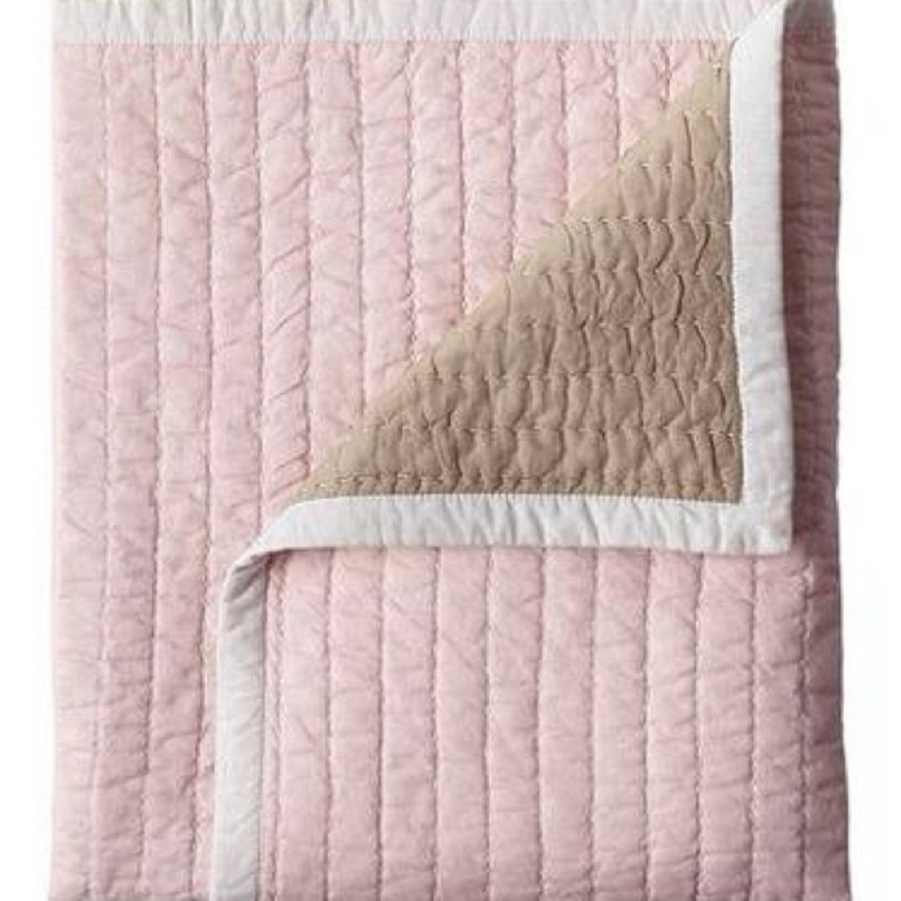 Serena and Lily Mini Cabin Quilt, Shell/Mocha